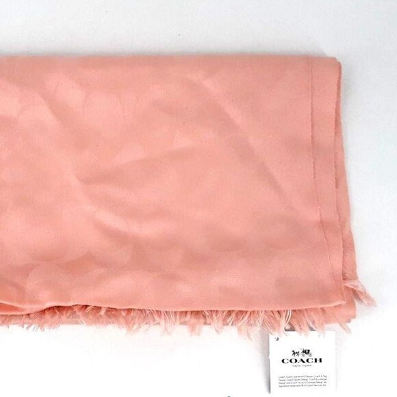 NWT Coach Signature C Wrap Blush - Picture 2 of 6